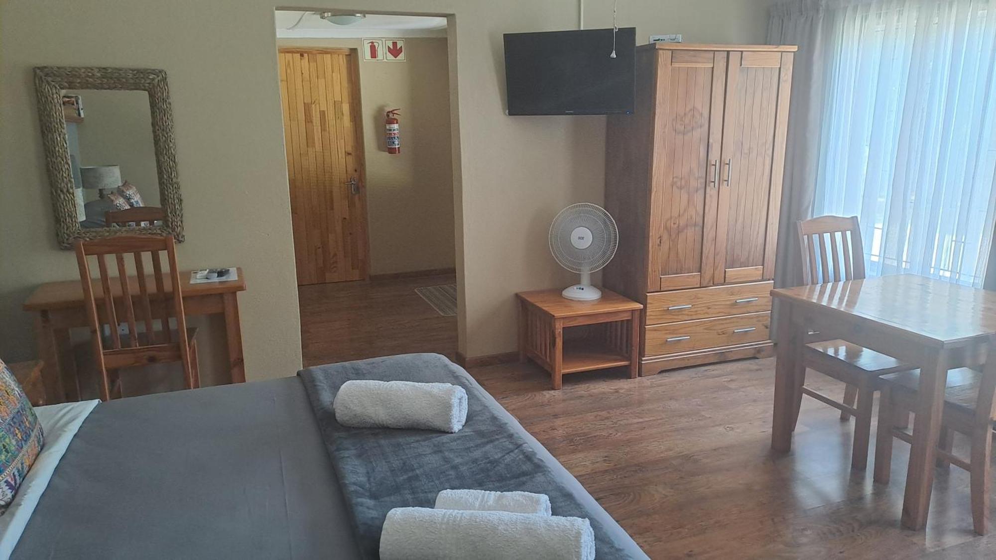African Dawn B&B Calvinia Luaran gambar
